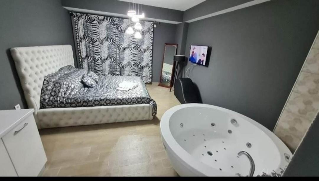 Apartmani 2 Ss Ohrid Exterior photo